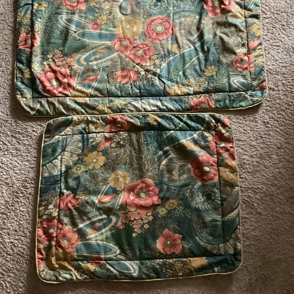 Croscill Pillow Shams - Picture 2 of 4
